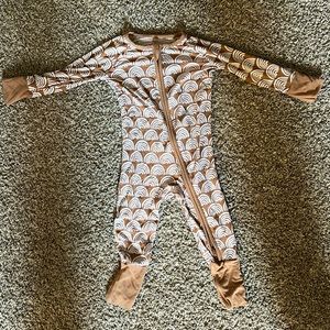 Little sleepies rust rainbow 3-6 month